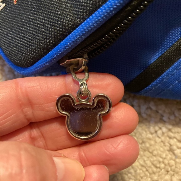 Magic Kingdom Walt Disney World fanny pack - Picture 3 of 7